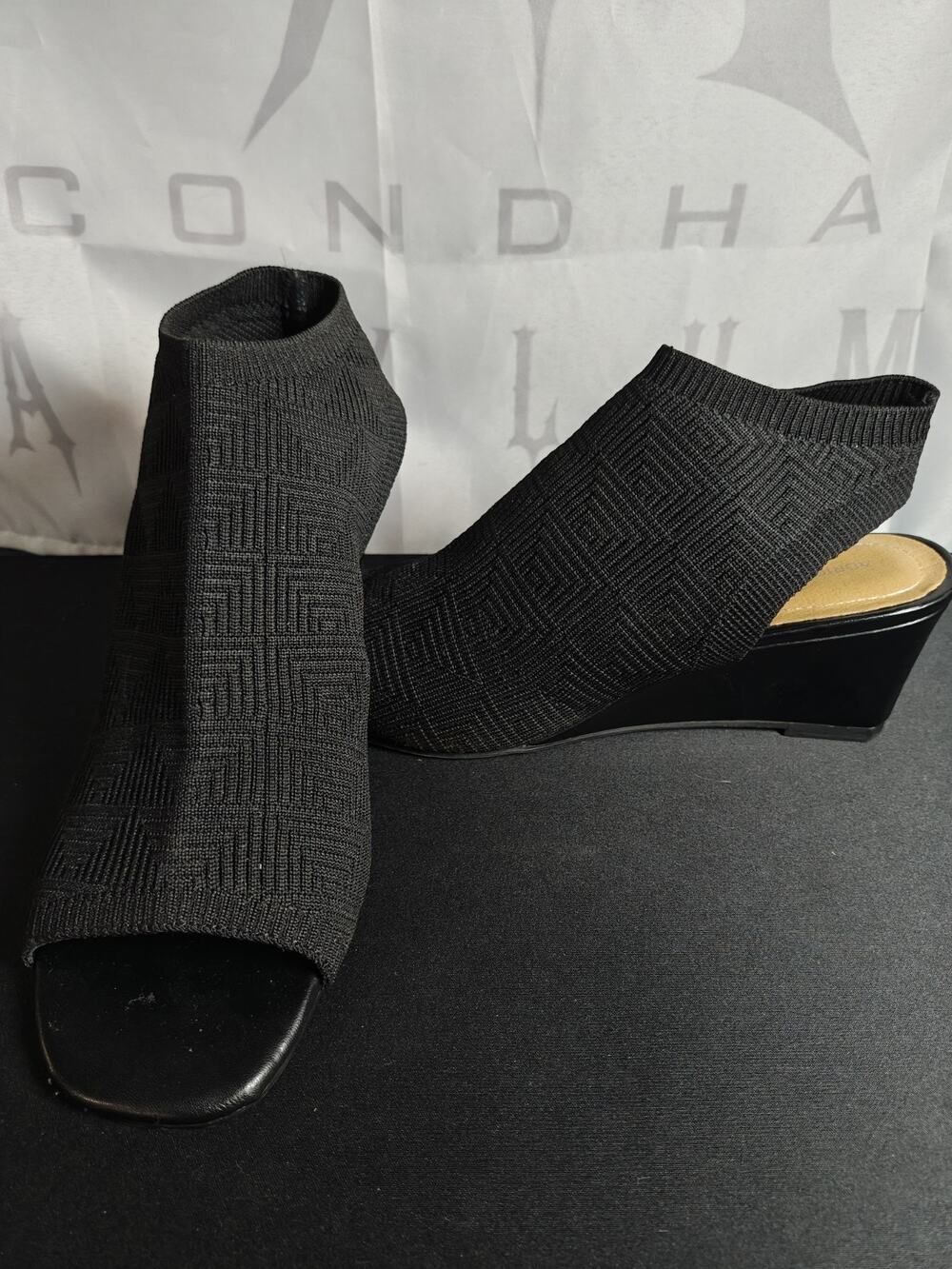ADRIENNE VITTADINI Women's 7.5 Arena Pump Heel Knit wedge Open Toe New Blems